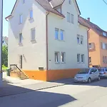 Alfa Stuttgart 3Br 5 Beds Netflix Inet Ebk Wasen Apartment Nahe Daimler L Bathroom L Kitchen L Wifi & Smarttv L 3 Zimmer 5 Betten L Kueche L Duschbad